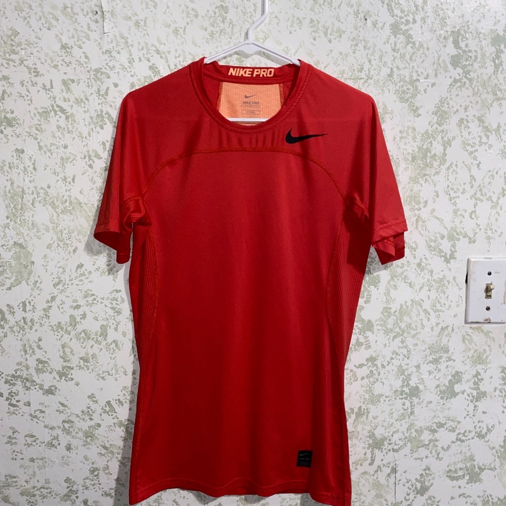 Women’s Small Nike Pro Short Sleeve Top